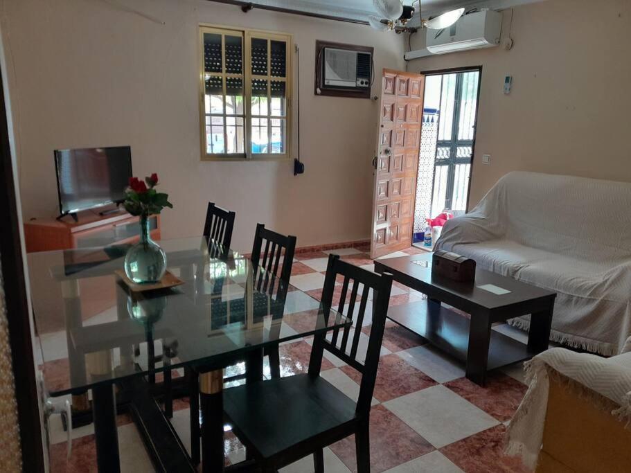 Ferienwohnung Disfruta De Un Barrio Tranquilo Alcalá de Guadaira Exterior foto