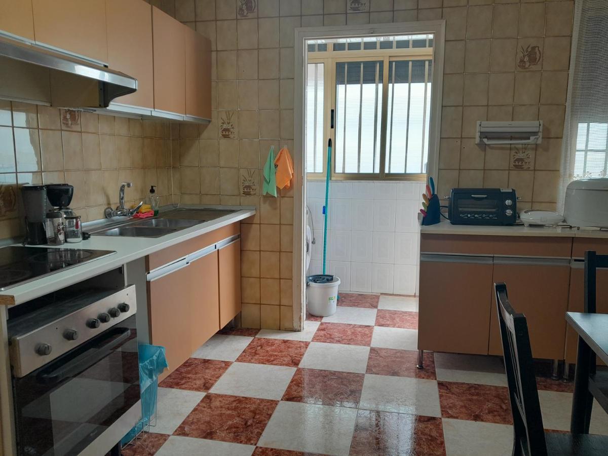 Ferienwohnung Disfruta De Un Barrio Tranquilo Alcalá de Guadaira Exterior foto