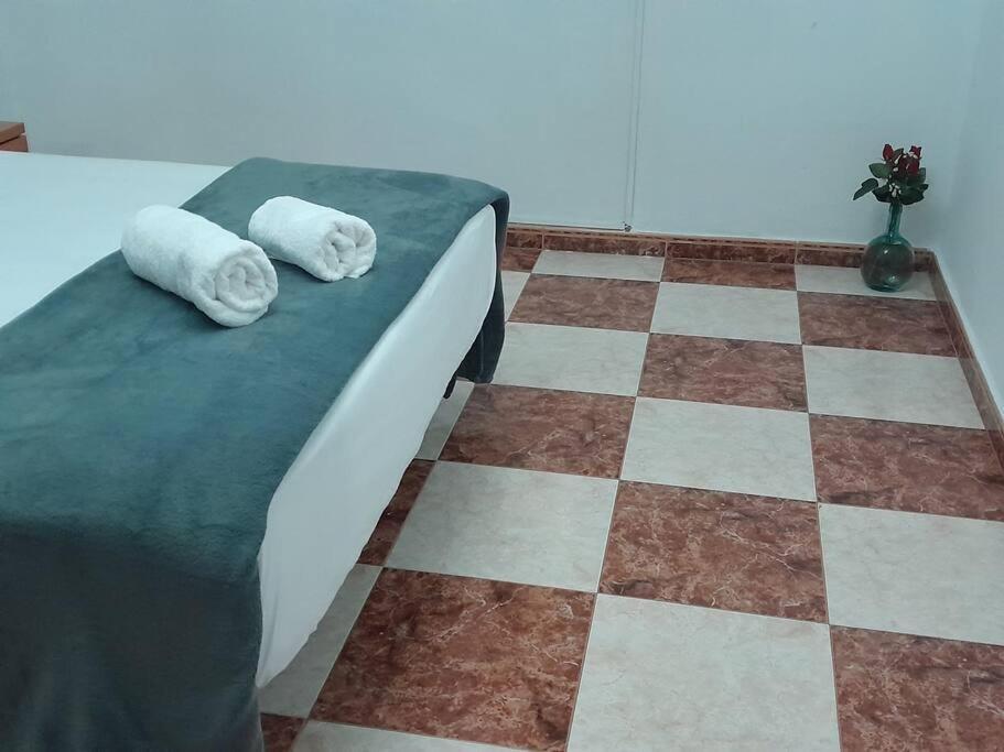 Ferienwohnung Disfruta De Un Barrio Tranquilo Alcalá de Guadaira Exterior foto