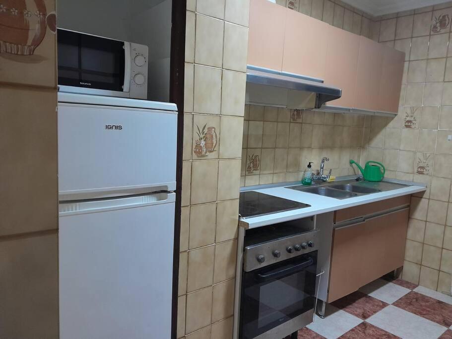 Ferienwohnung Disfruta De Un Barrio Tranquilo Alcalá de Guadaira Exterior foto
