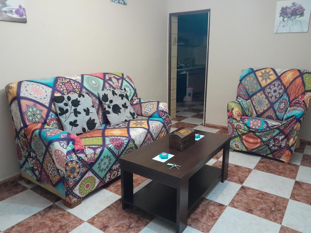 Ferienwohnung Disfruta De Un Barrio Tranquilo Alcalá de Guadaira Exterior foto